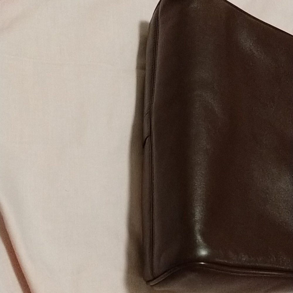 Etienne Aigner leather bag - Picture 4 of 9